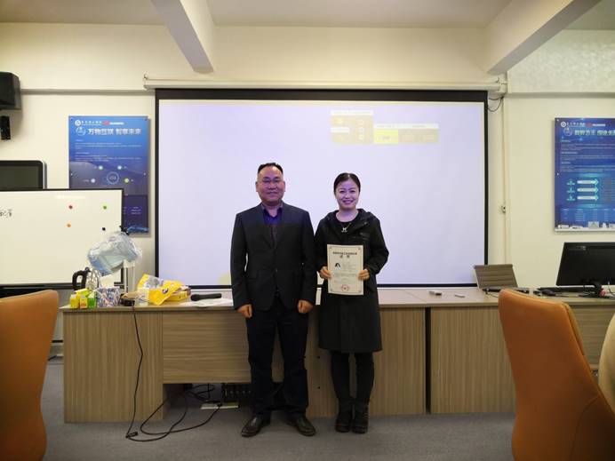 说明: E:\理工教学秘书\领导那些事\魏文红BOSS\2020年寒假人工智能师资培训\华为师资培训图片\05.jpg